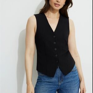 Chic Black Button-Down Vest
